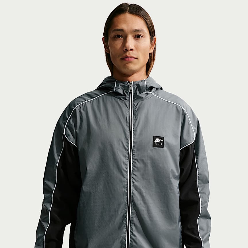 Nike Sportswear T-Shirt. Nike.com